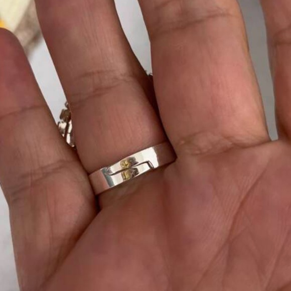 Silvertone Gorgeous Sexy Nightclub Party Rhinestone 1.7-1.8 cm Adjustable Ring - Picture 6 of 7